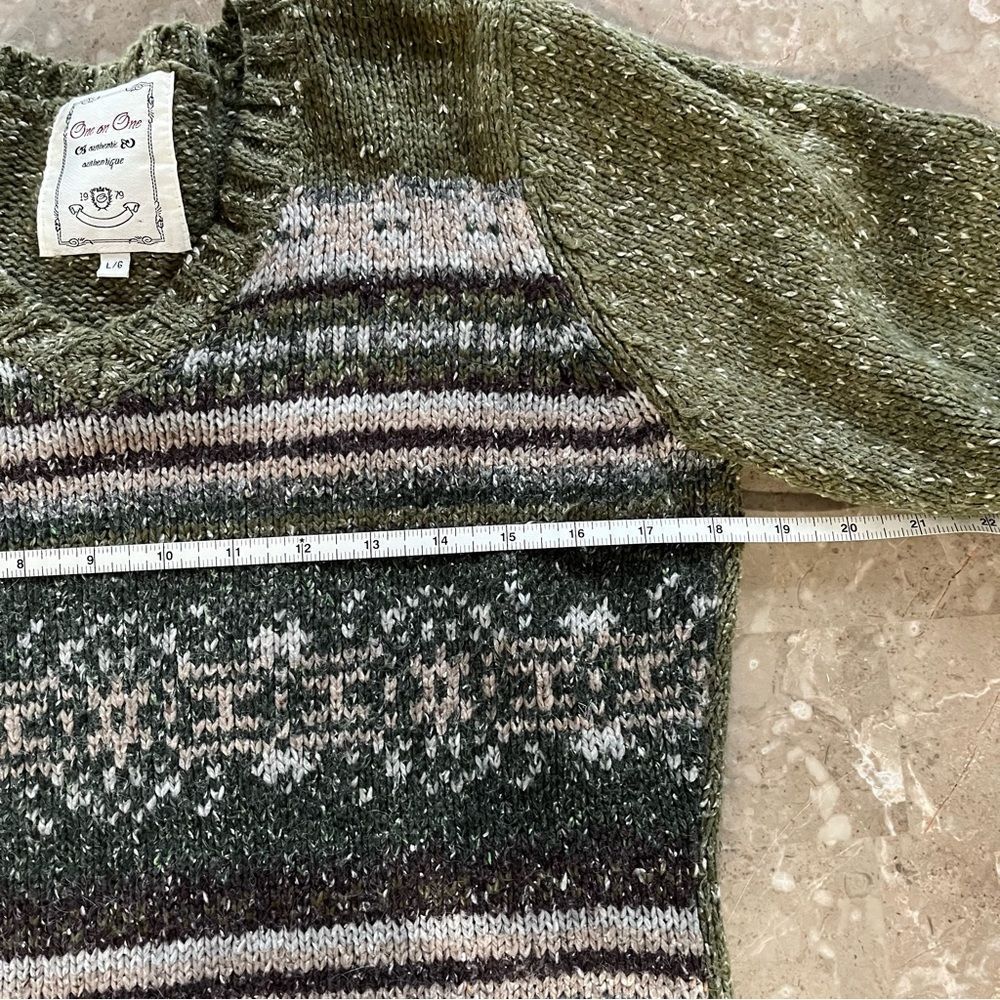 One on One vintage long sleeve v neck green sweater size large - Picture 8 of 9
